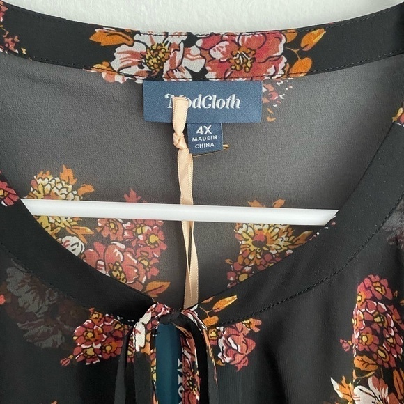 ✨Host Pick✨ModCloth Pleasure to Meet You Sheer Blouse - Picture 4 of 7